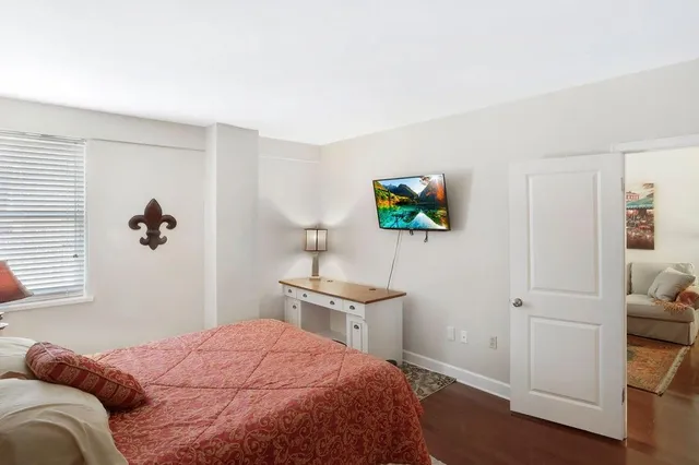 $1,500 | 1205 St Charles Avenue, Unit 313, New Orleans, LA 70130