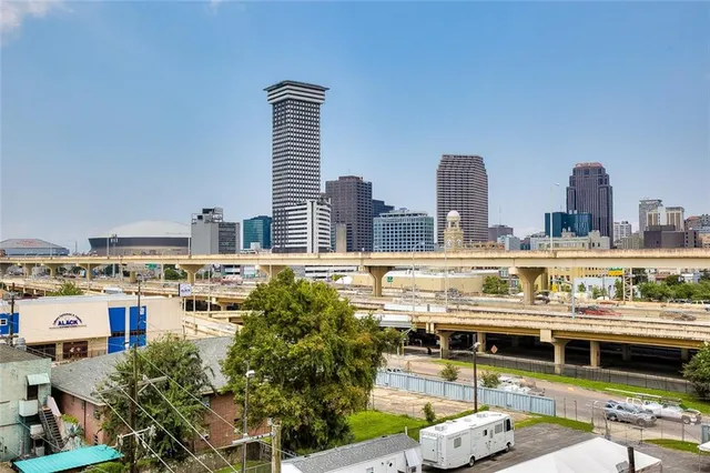 $1,500 | 1205 St Charles Avenue, Unit 313, New Orleans, LA 70130