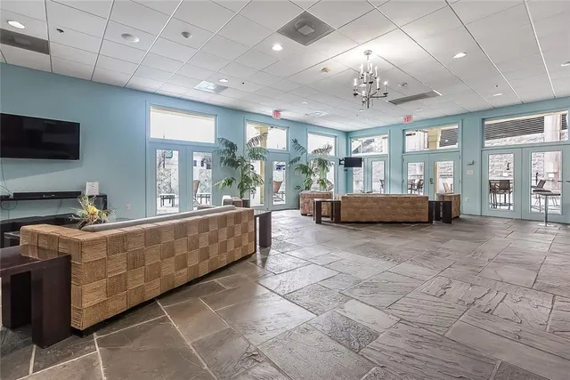 $1,500 | 1205 St Charles Avenue, Unit 313, New Orleans, LA 70130