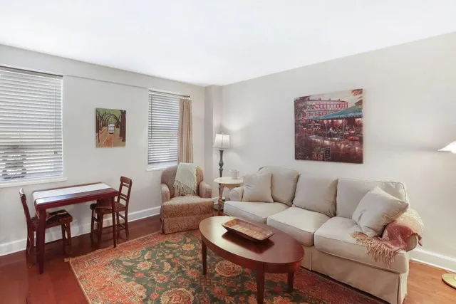 $1,500 | 1205 St Charles Avenue, Unit 313, New Orleans, LA 70130