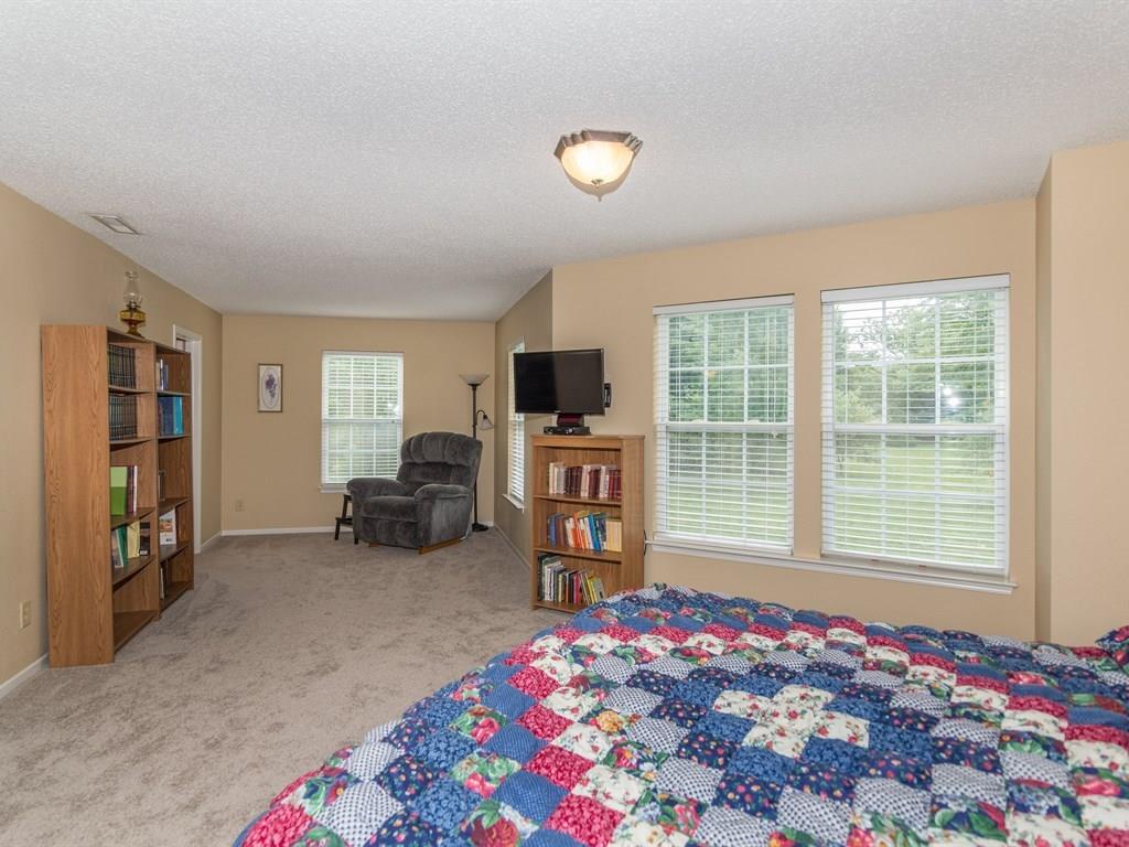10623 Howe Road Fishers, IN 46038 - Photo 4 of 24
