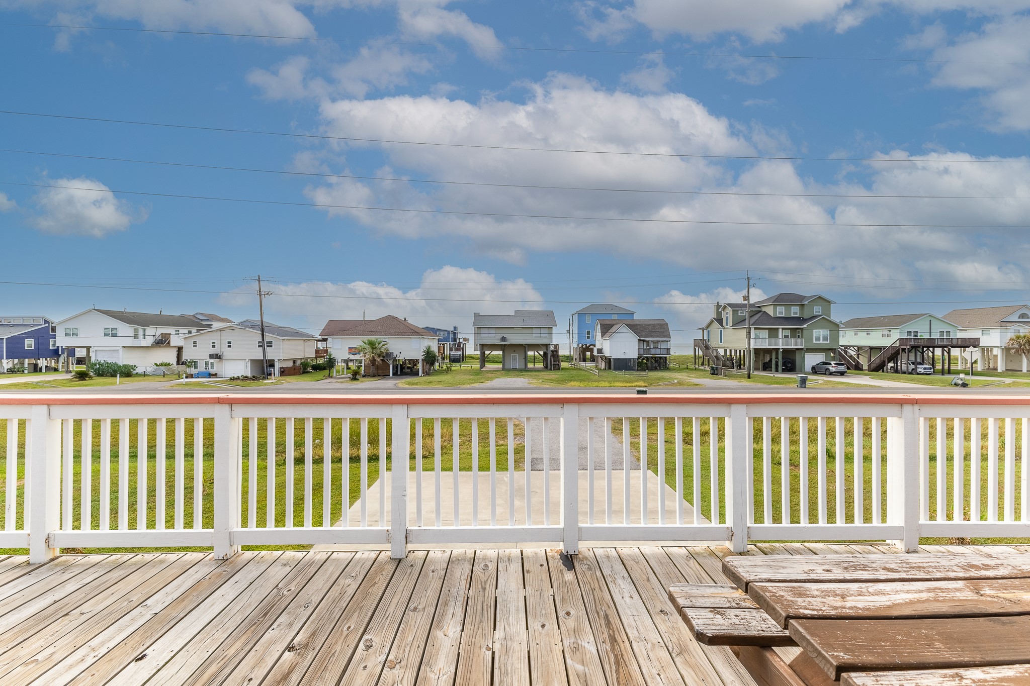 21614 Termini-San Luis Pass Road Galveston, TX 77554 - Photo 4 of 31 a view of balcony with furniture