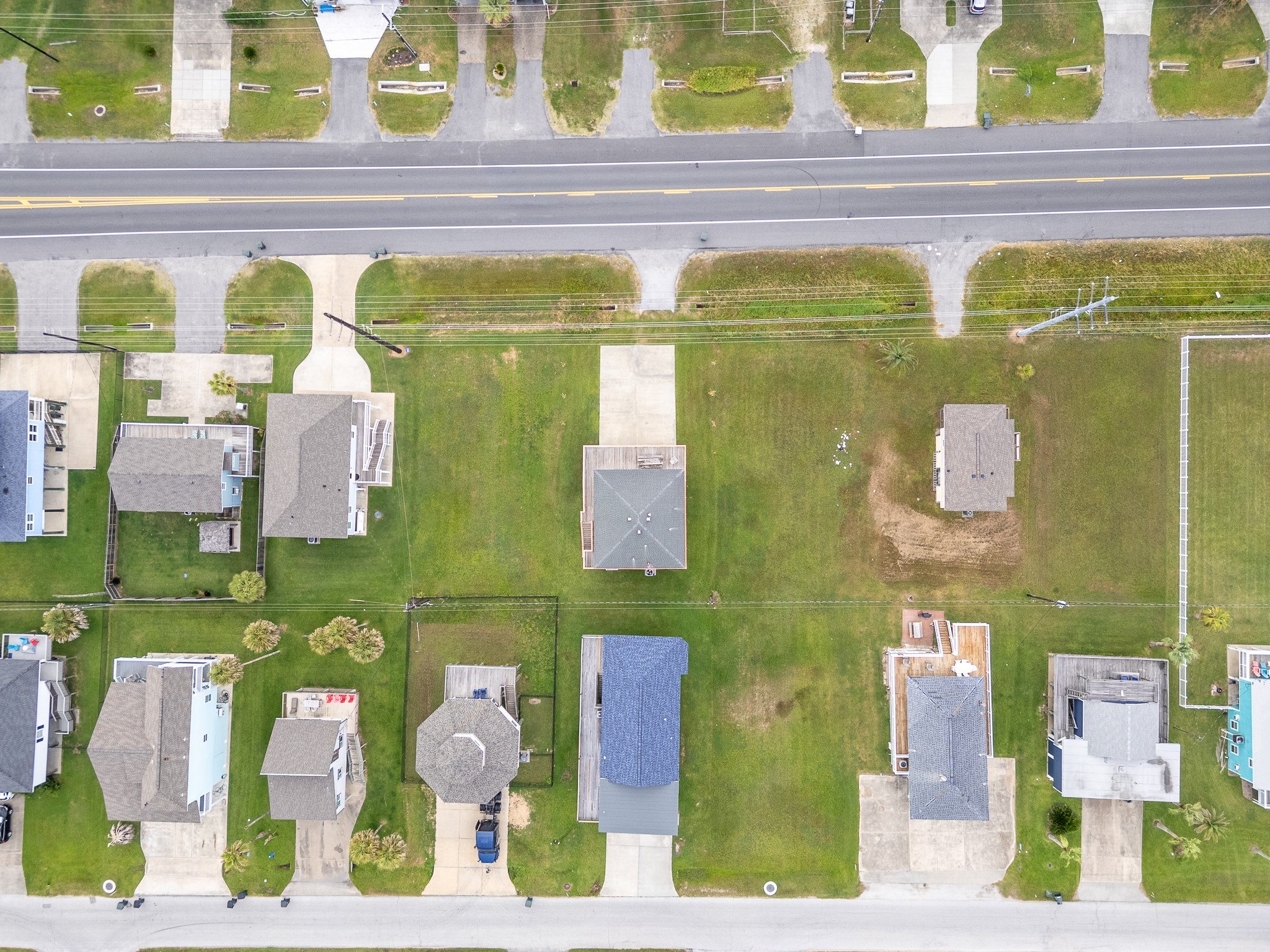 21614 Termini-San Luis Pass Road Galveston, TX 77554 - Photo 9 of 31 a front view of a house