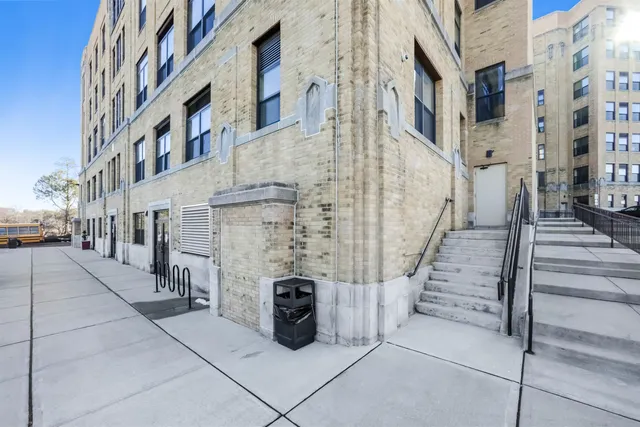 a view of a pathway along a building