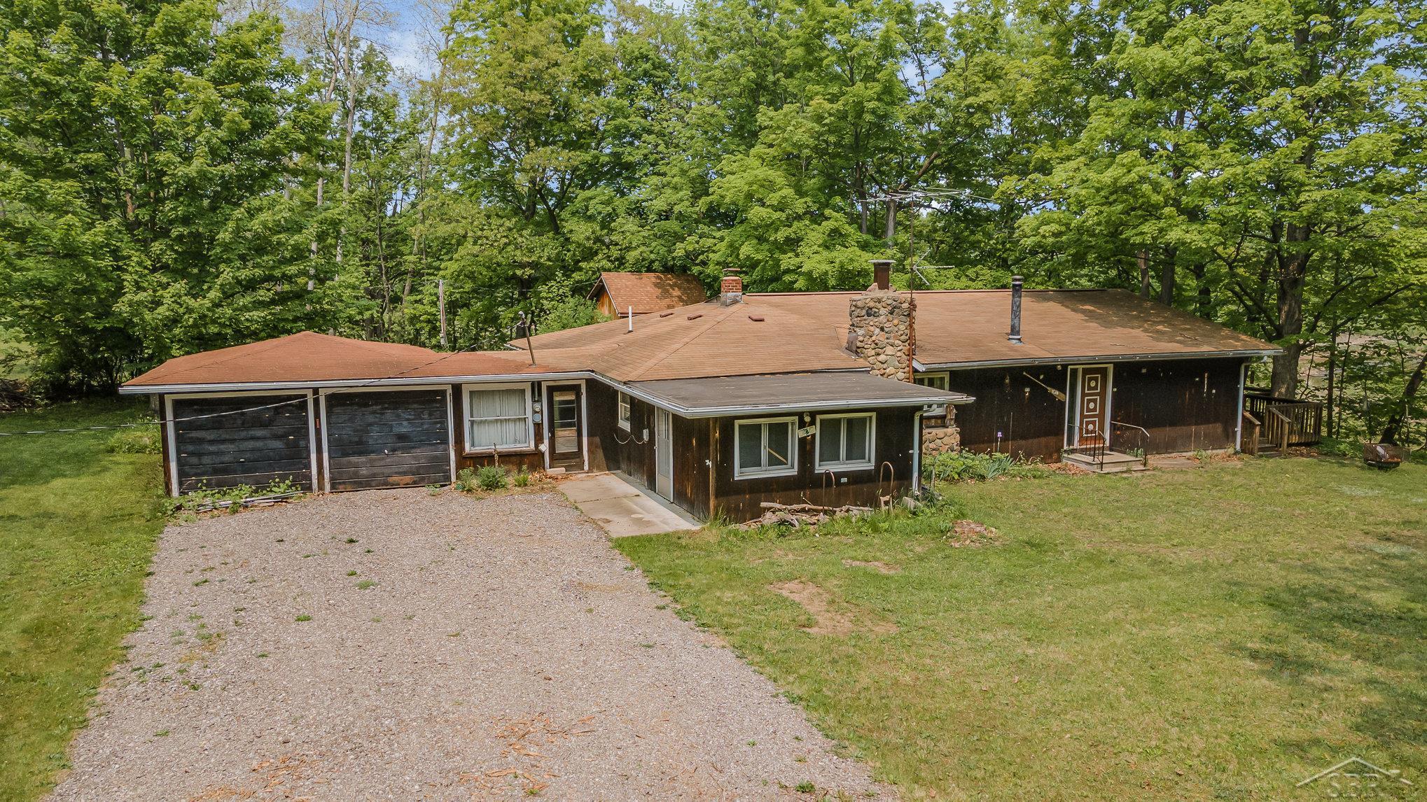 1492 Blakely Road Beaverton, MI 48612 - Photo 3 of 18