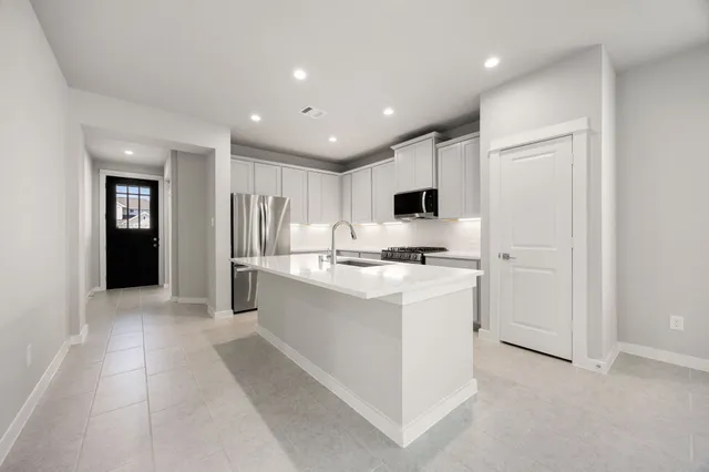 $2,500 | 33007 Carolyns Perfection Loop, Fulshear, TX 77441