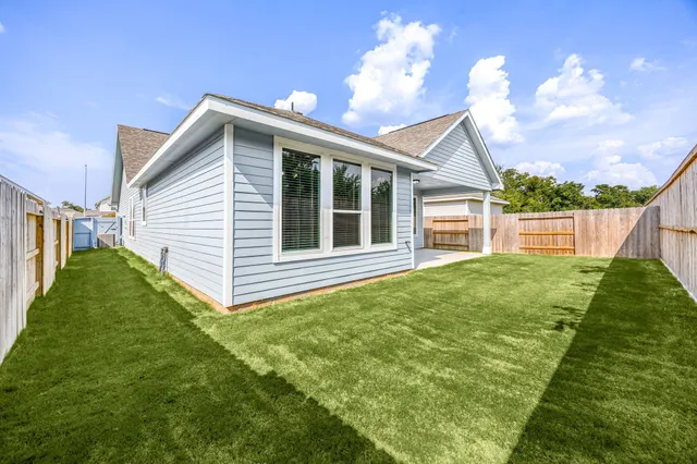 $2,500 | 33007 Carolyns Perfection Loop, Fulshear, TX 77441