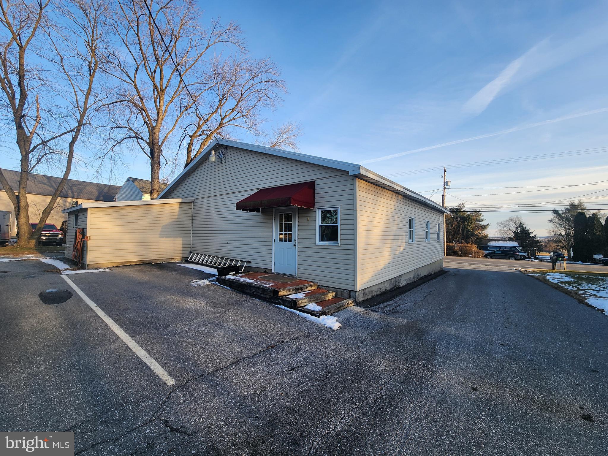 1172 Mount Joy Road Manheim, PA 17545 - Photo 12 of 60