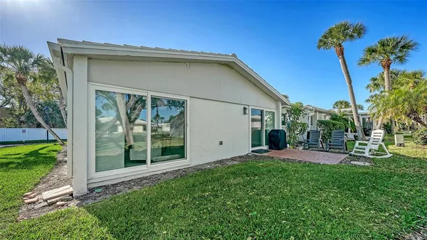 $4,750 | 131 Whispering Sands Circle, Unit V33, Sarasota, FL 34242