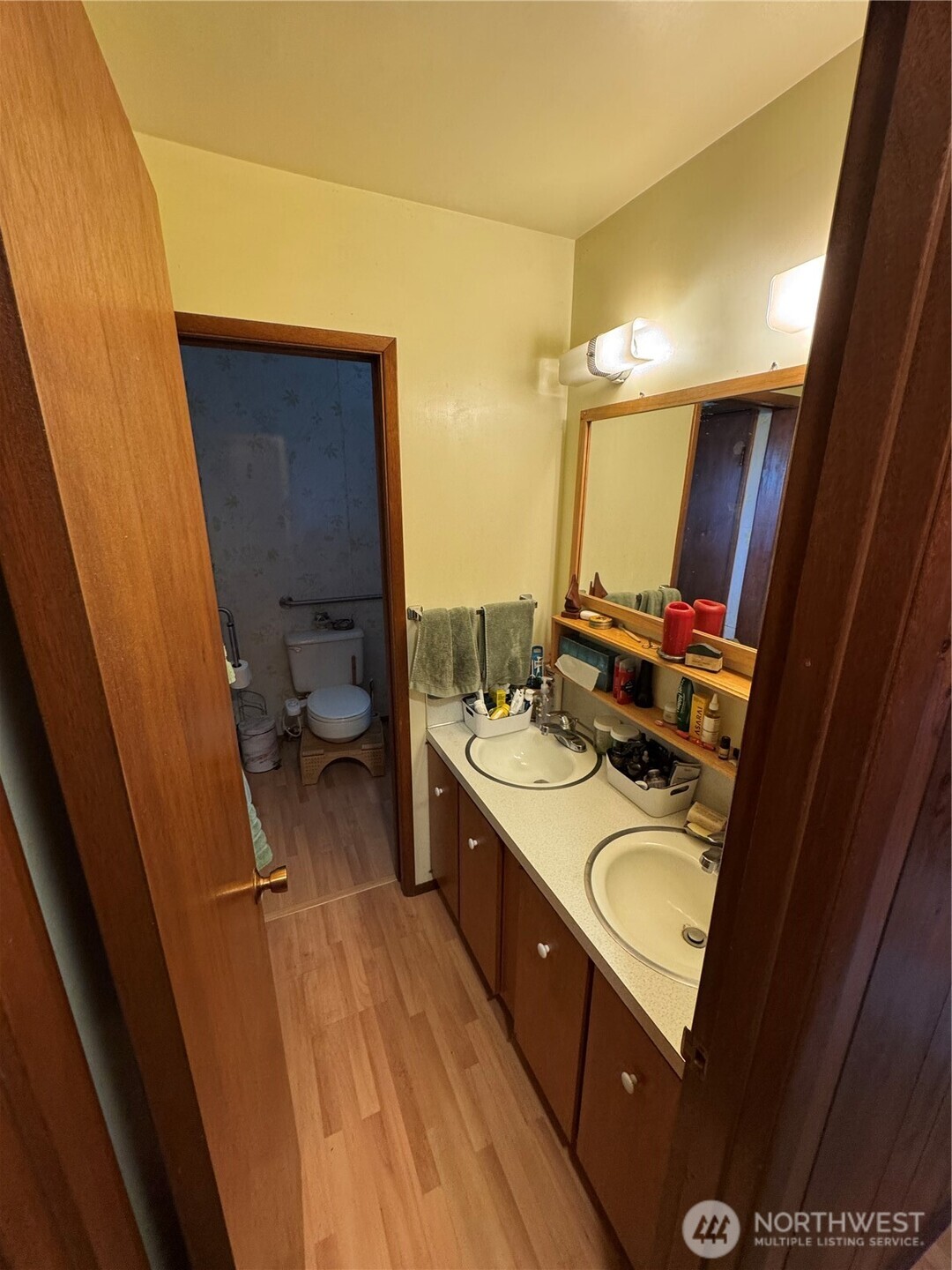 402 West Maple Street Sequim, WA 98382 - Photo 17 of 31