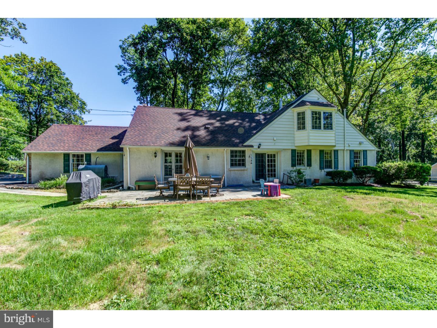 1516 Meadowbrook Road Rydal, PA 19046 - Photo 23 of 25 Exterior Back