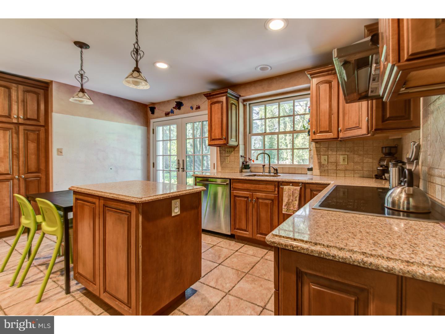 1516 Meadowbrook Road Rydal, PA 19046 - Photo 9 of 25