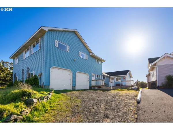 $1,250,000 | 259 South Pacific Street, Unit 16, Rockaway Beach, OR 97136