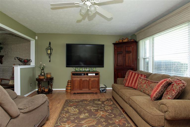 2004 Taylor Ridge Road Nicholasville, KY 40356 - Photo 5 of 26 Big Picture window lets in a lot of ligh