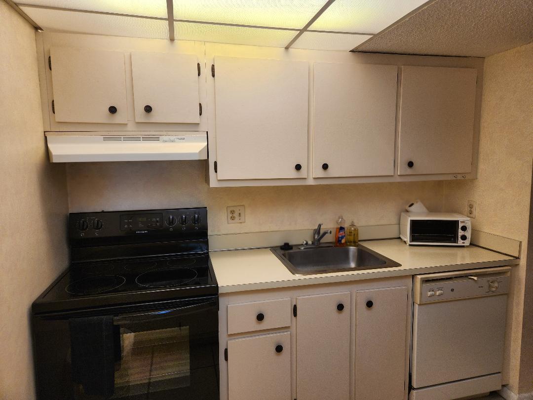 755 Dotterel Road, Unit 1206 Delray Beach, FL 33444 - Photo 9 of 15 kitchen #6