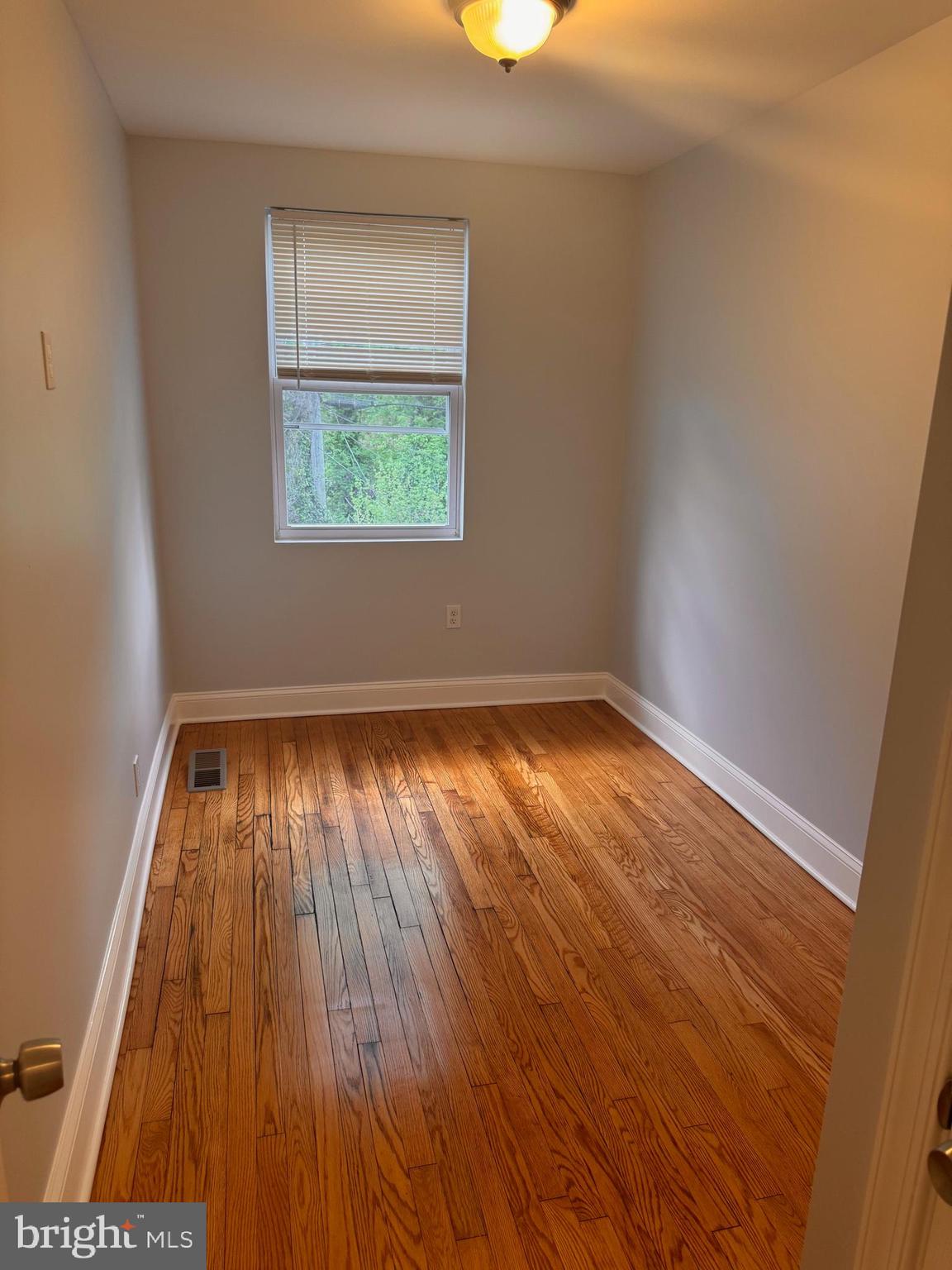 5200 Ready Avenue Baltimore, MD 21212 - Photo 7 of 16