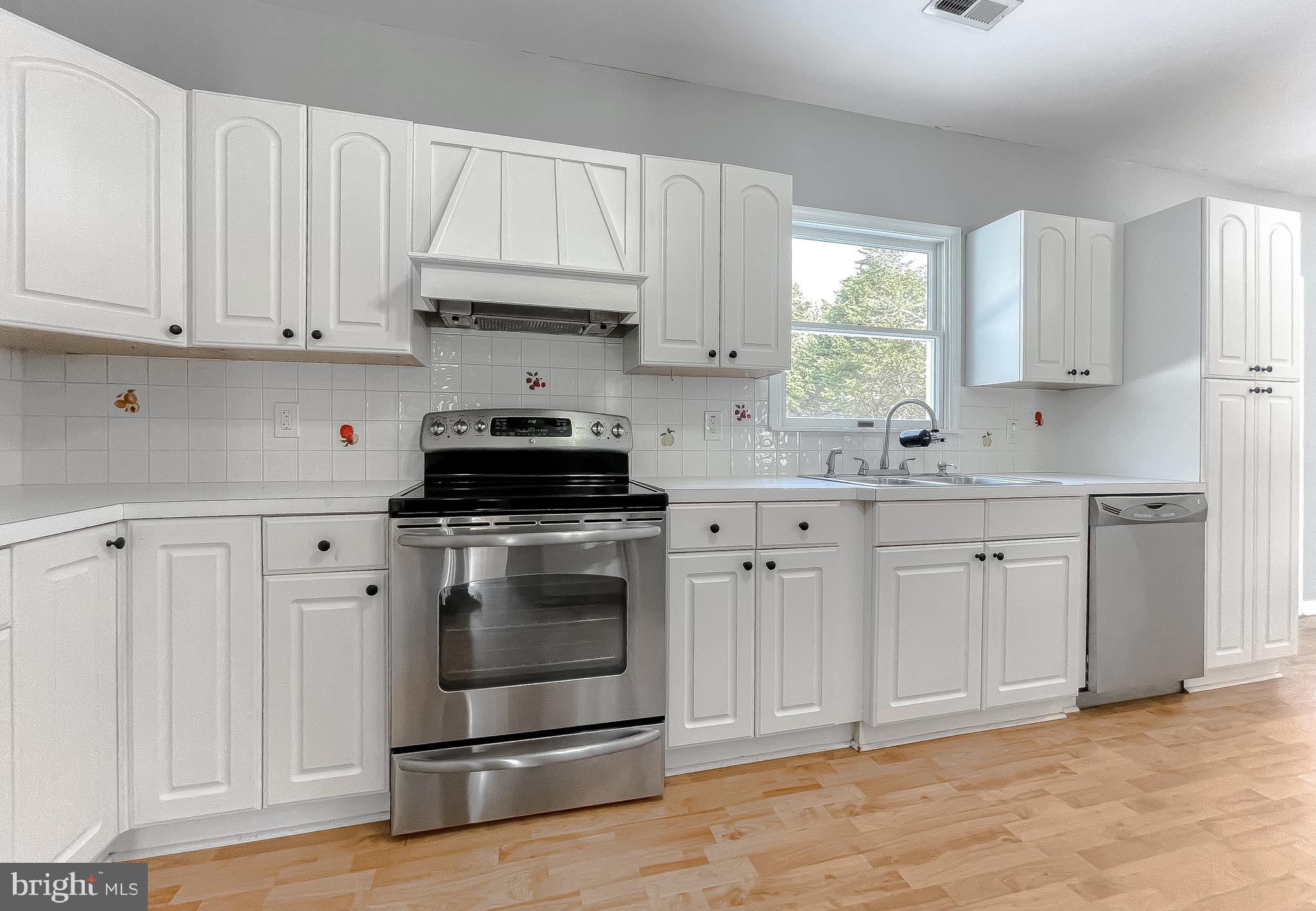 1806 Lowery Road Huntingtown, MD 20639 - Photo 7 of 30
