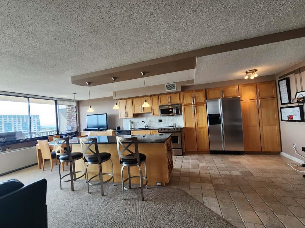 770 Anderson Avenue, Unit 14P Cliffside Park, NJ 07010 - Photo 3 of 33 a view of a kitchen and dining room