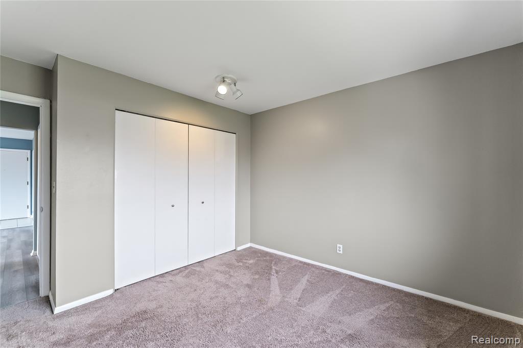 801 Plate Street, Unit 201 Rochester, MI 48307 - Photo 14 of 17