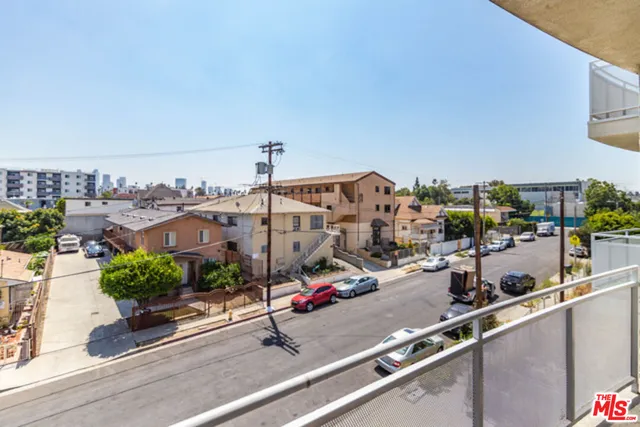 $2,900 | 1025 Dewey Avenue, Unit 303, Los Angeles, CA 90006
