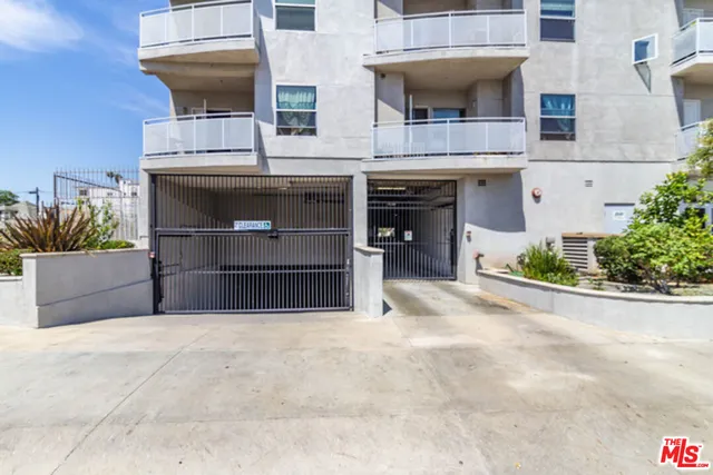 $2,900 | 1025 Dewey Avenue, Unit 303, Los Angeles, CA 90006