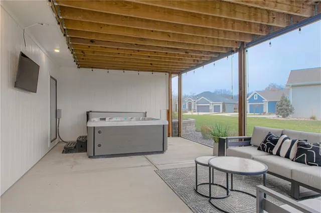 $750,000 | 2148 Foxtail Drive, Kearney, MO 64060