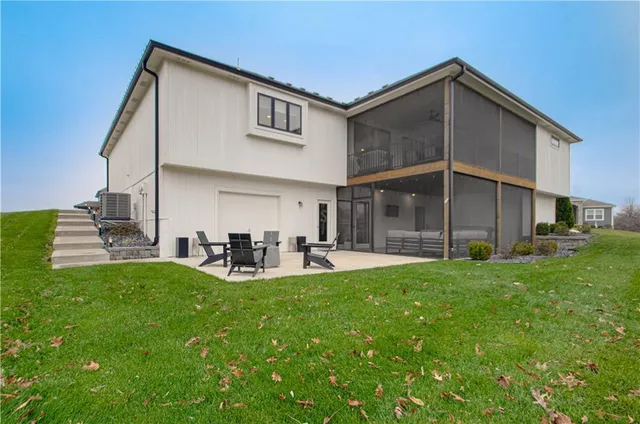 $750,000 | 2148 Foxtail Drive, Kearney, MO 64060