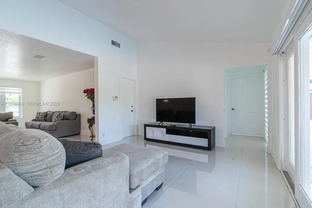 $5,999 | 8425 Southwest 185th Street, Cutler Bay, FL 33157