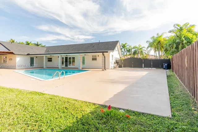 $5,999 | 8425 Southwest 185th Street, Cutler Bay, FL 33157