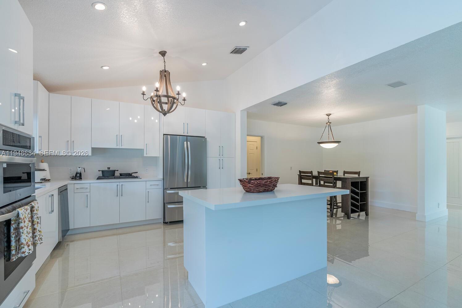 8425 Southwest 185th Street Cutler Bay, FL 33157 - Photo 4 of 26