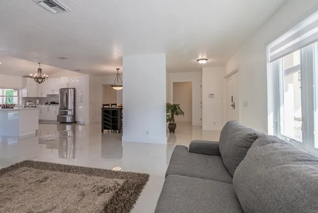 $5,999 | 8425 Southwest 185th Street, Cutler Bay, FL 33157