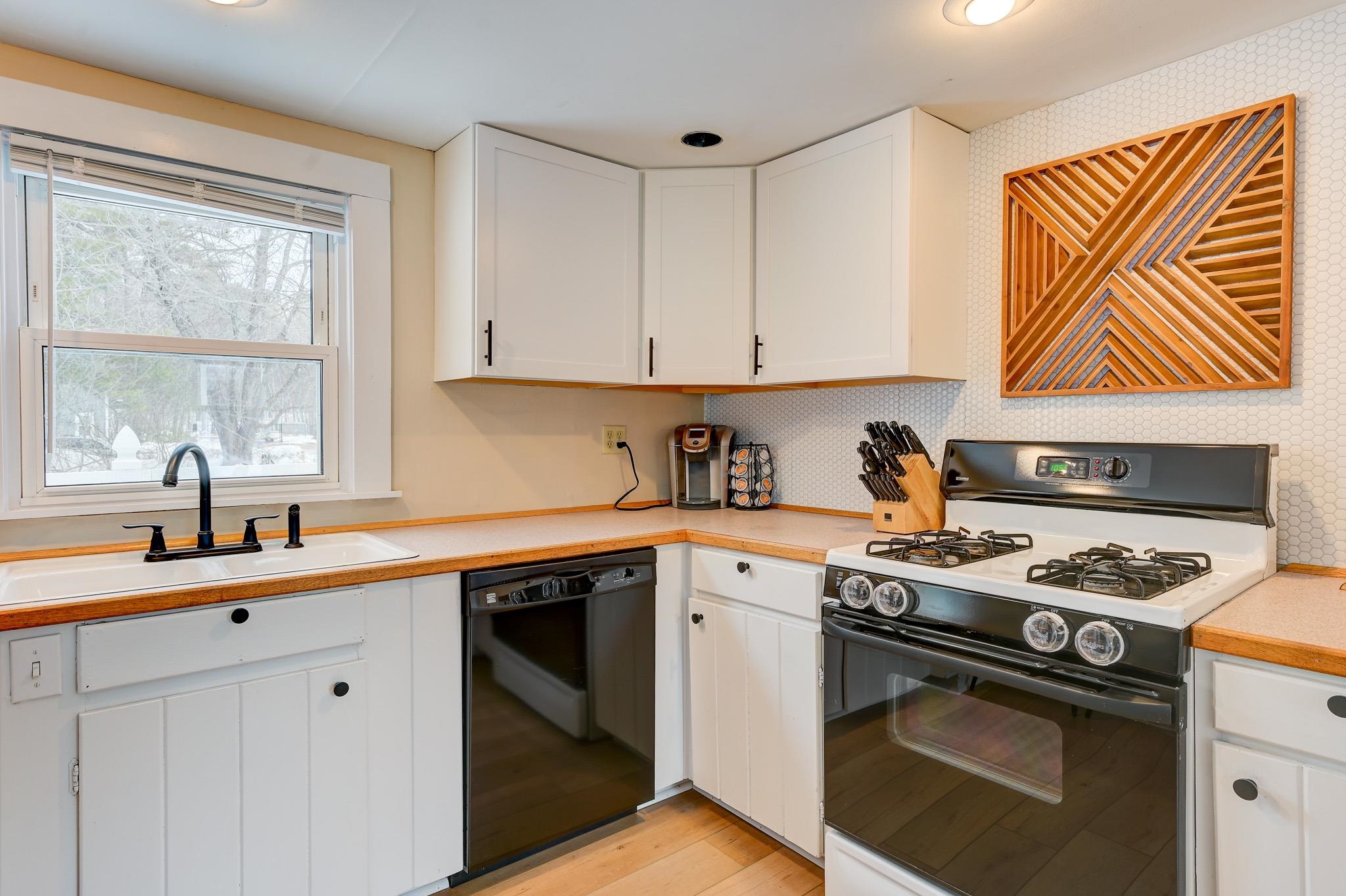 102 Depot Road Conway, NH 03860 - Photo 24 of 52