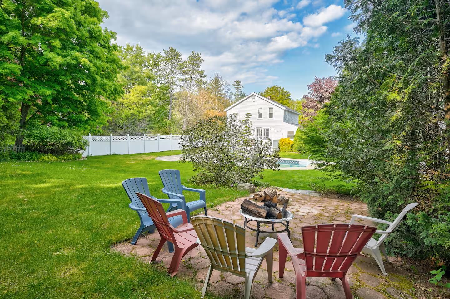 102 Depot Road Conway, NH 03860 - Photo 4 of 52