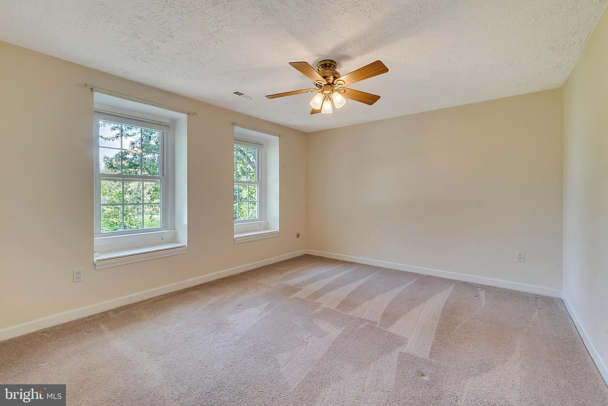 9759 Reeves Court Warrenton, VA 20186 - Photo 26 of 34 Very Spacious Bedroom #3