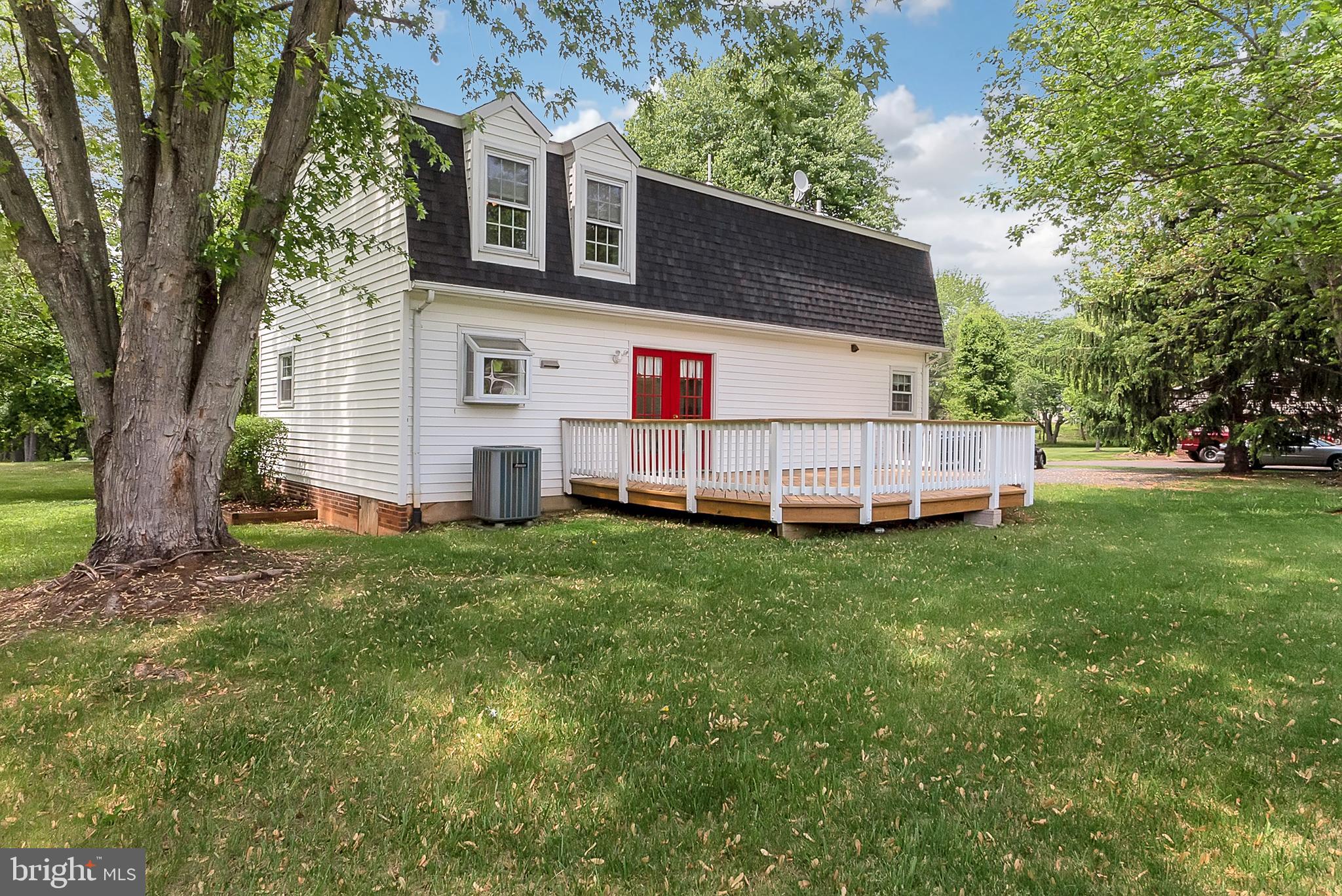 9759 Reeves Court Warrenton, VA 20186 - Photo 30 of 34 An Entertainers Delight! Imagine the Possibilities