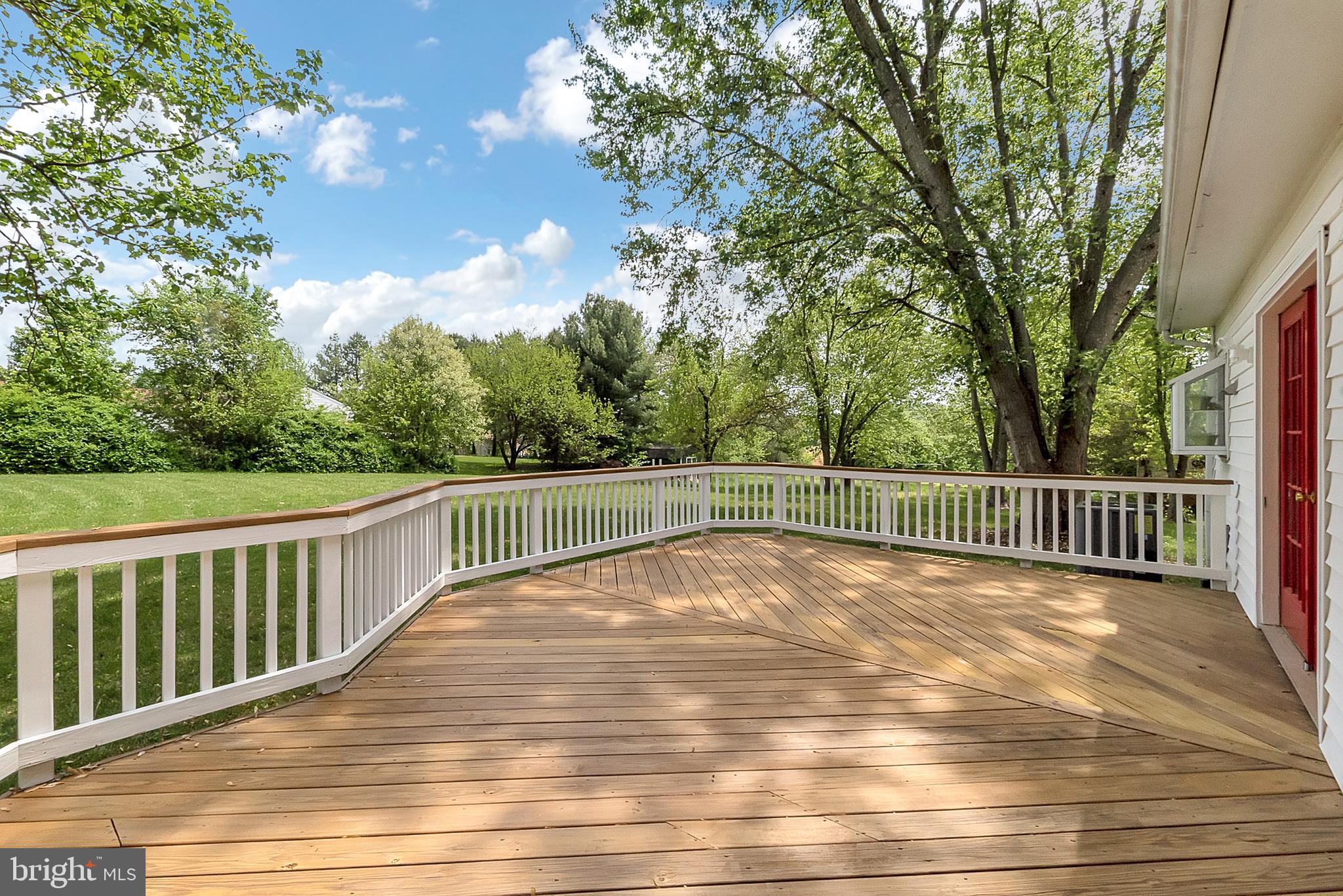 9759 Reeves Court Warrenton, VA 20186 - Photo 4 of 34 What a Beautiful View!
