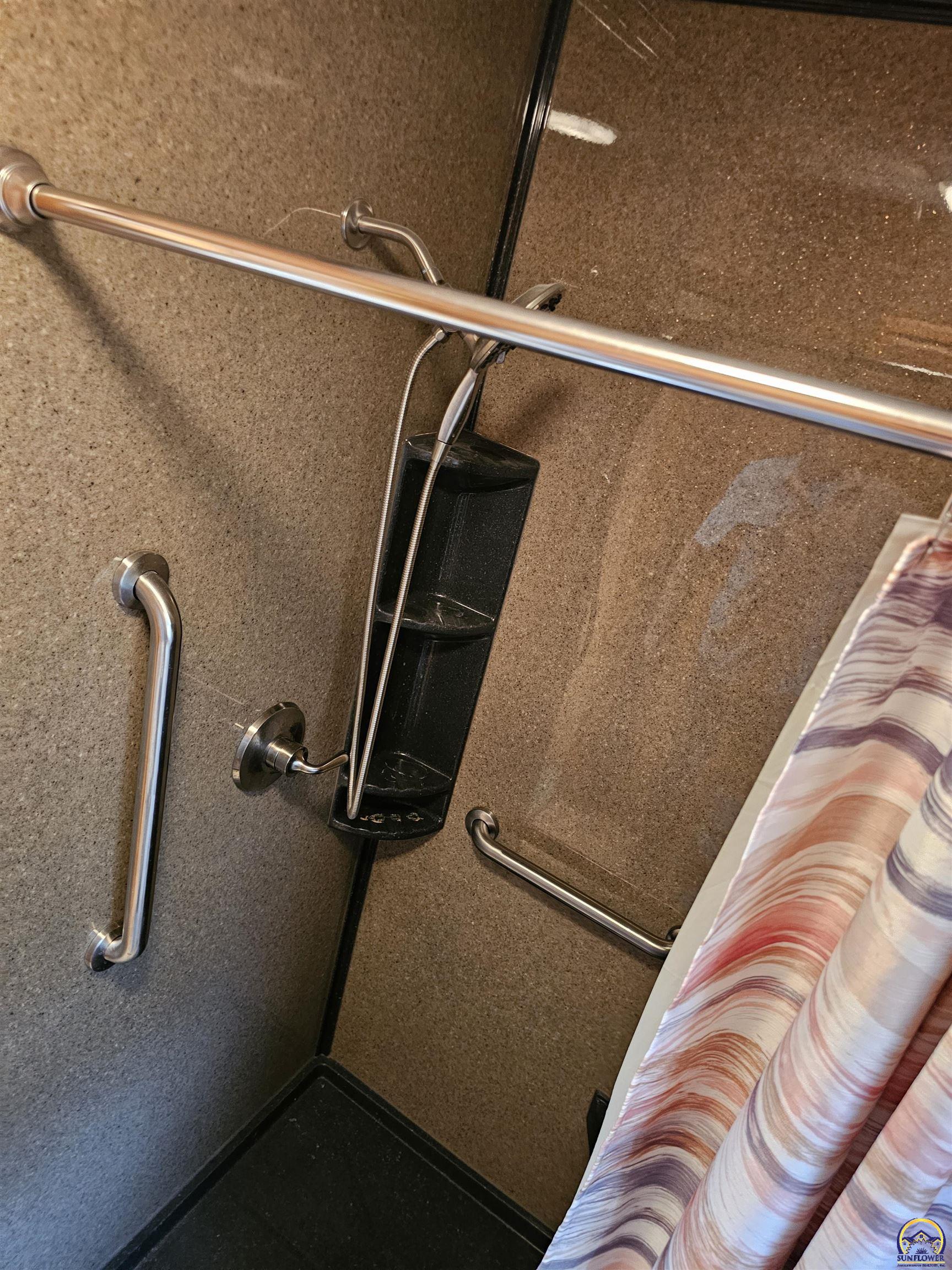 3556 Southwest Summerwood Road Topeka, KS 66614 - Photo 24 of 52