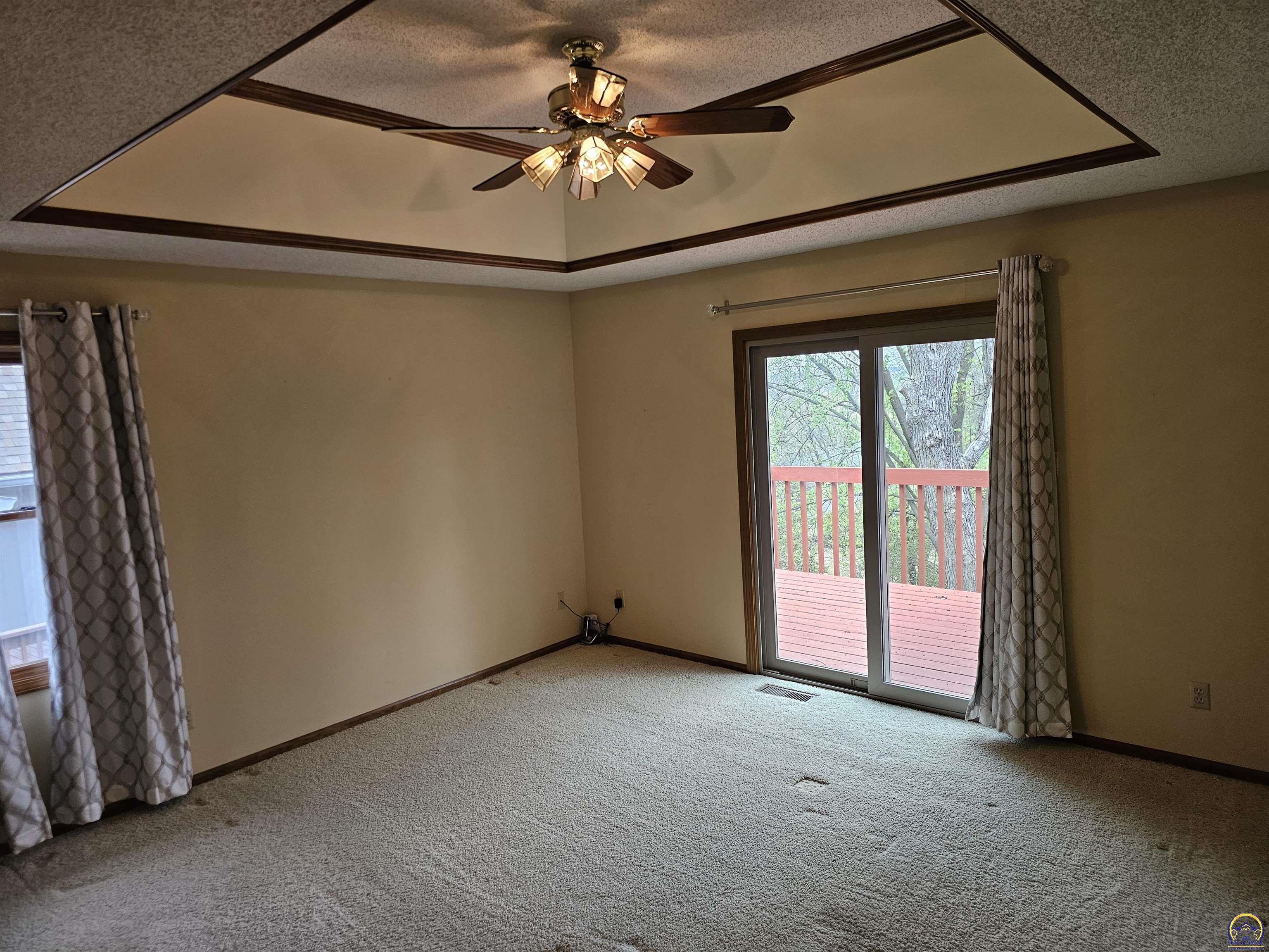 3556 Southwest Summerwood Road Topeka, KS 66614 - Photo 27 of 52