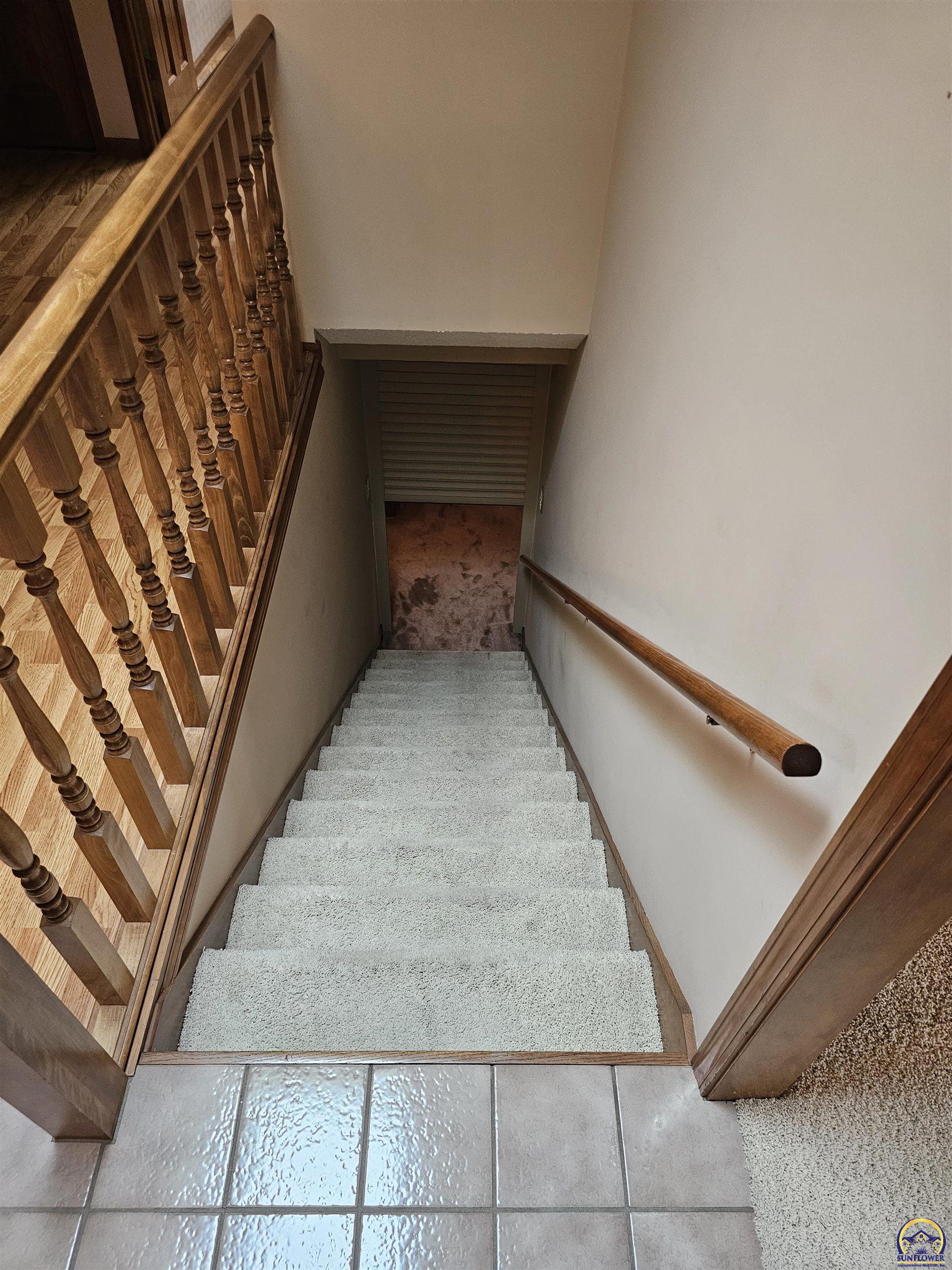 3556 Southwest Summerwood Road Topeka, KS 66614 - Photo 35 of 52