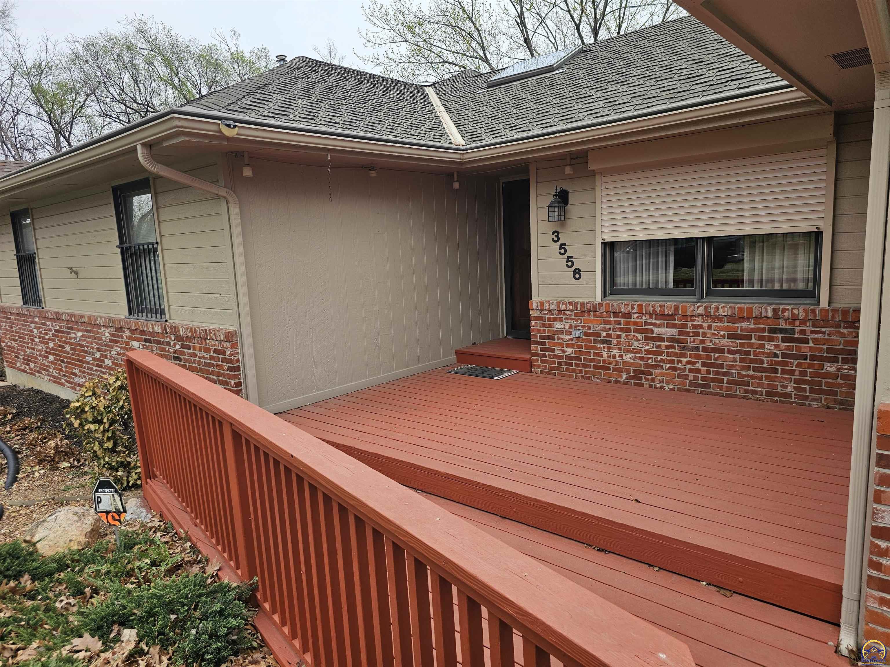 3556 Southwest Summerwood Road Topeka, KS 66614 - Photo 4 of 52