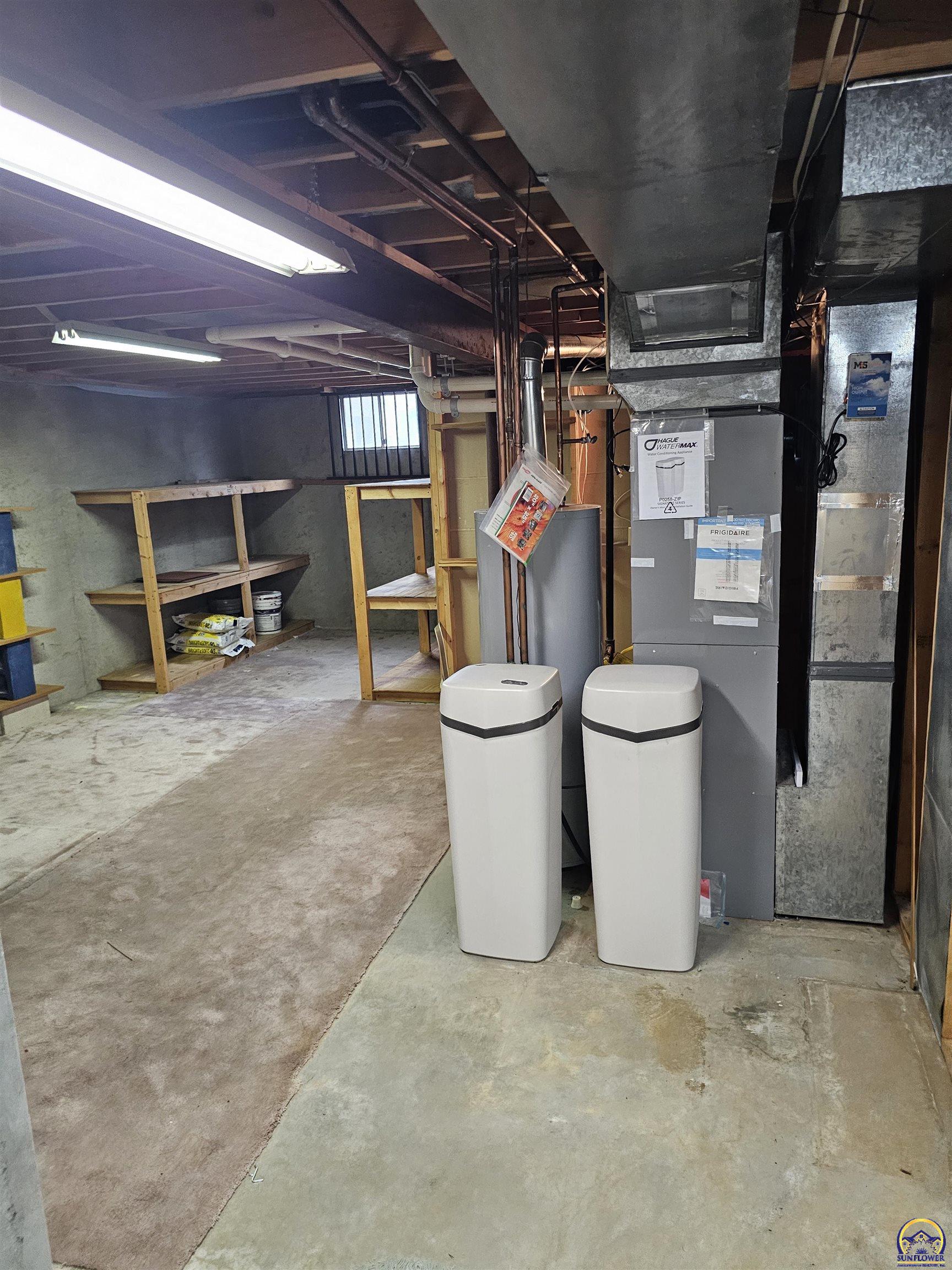 3556 Southwest Summerwood Road Topeka, KS 66614 - Photo 43 of 52