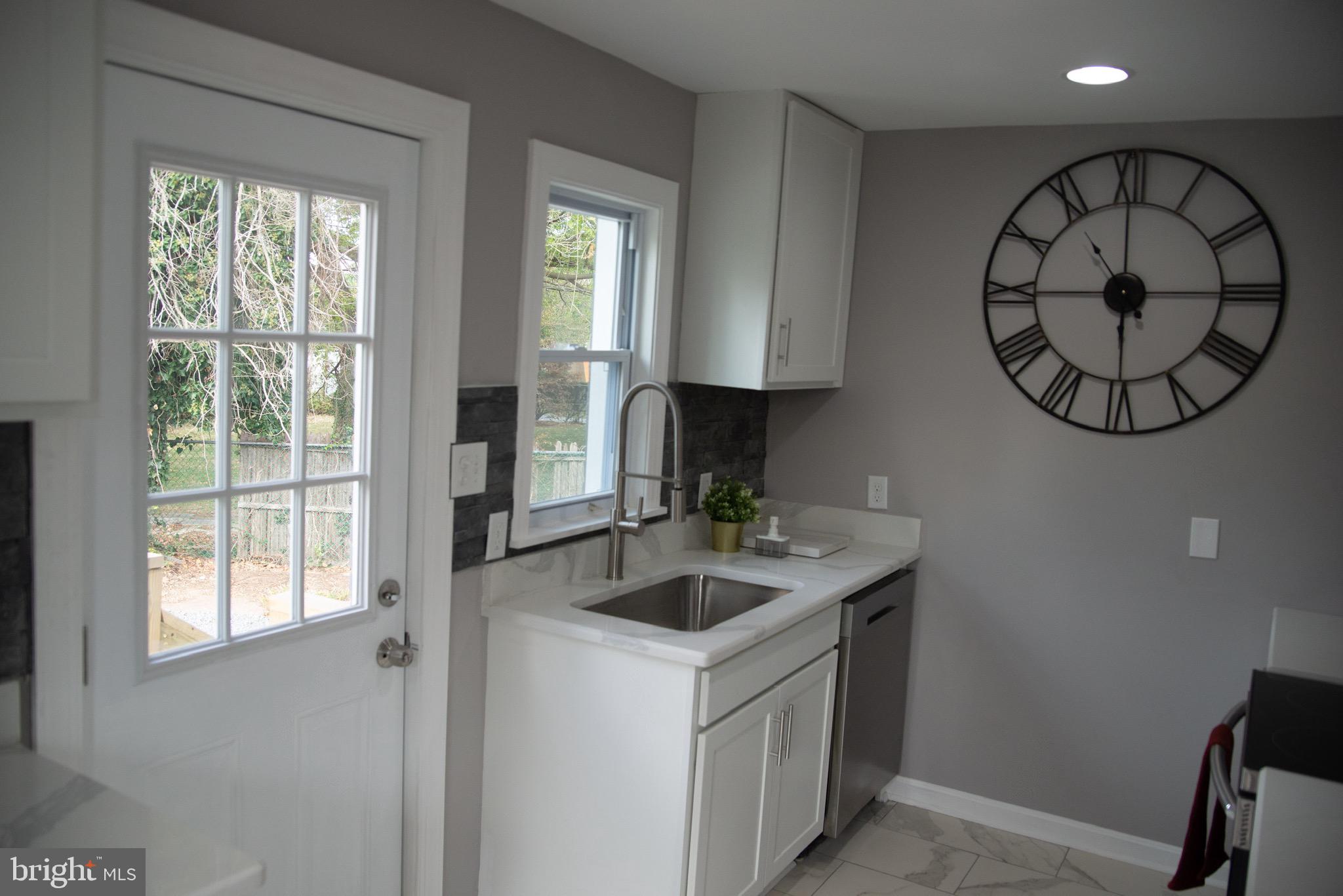7100 Brompton Road Baltimore, MD 21207 - Photo 11 of 39