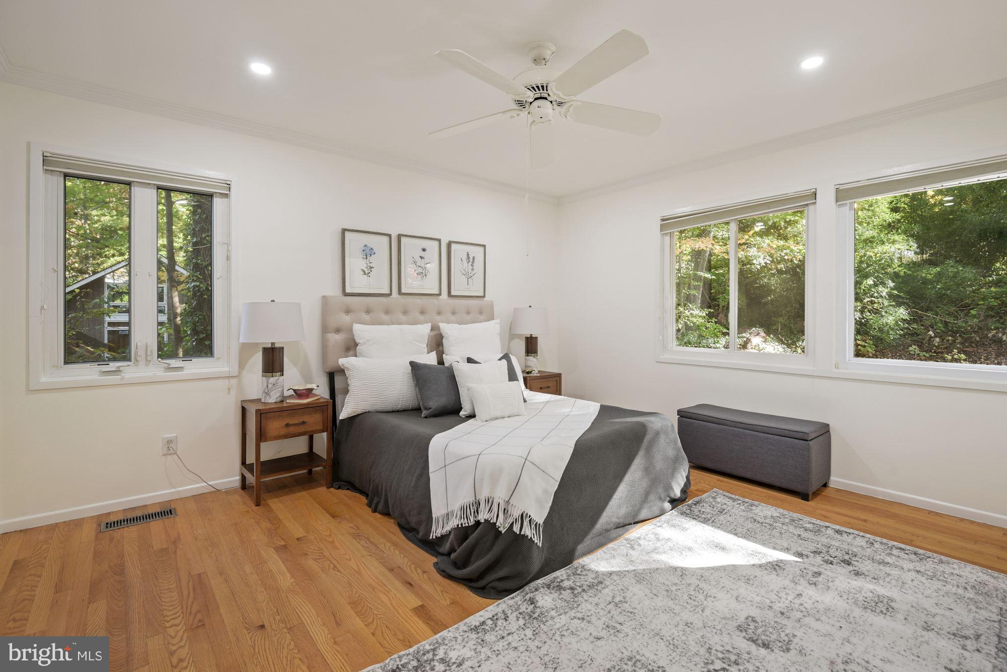 6530 Walhonding Road Bethesda, MD 20816 - Photo 16 of 29 Primary Bedroom