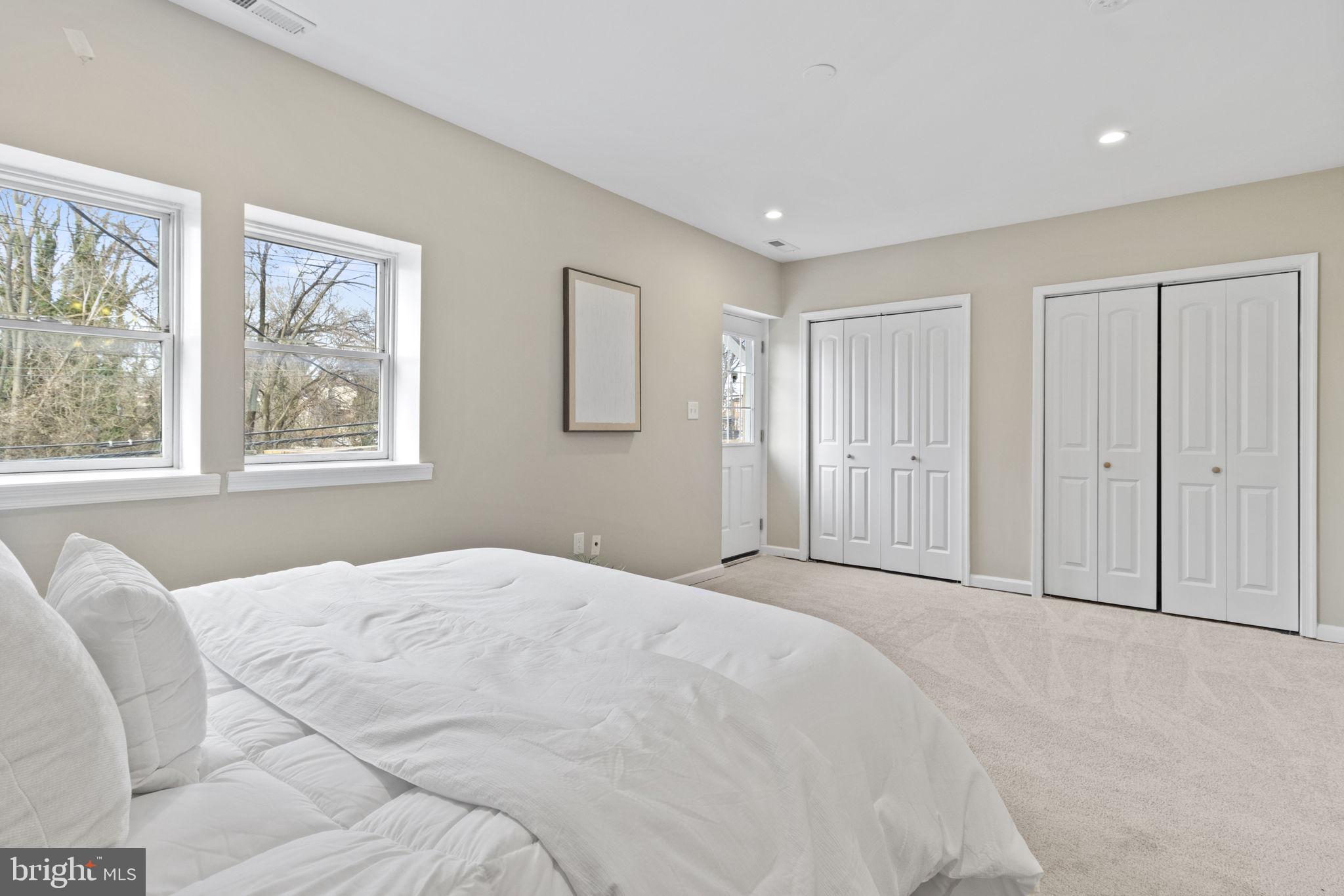 604 North Woodington Road Baltimore, MD 21229 - Photo 11 of 29 2nd Floor Primary Suite