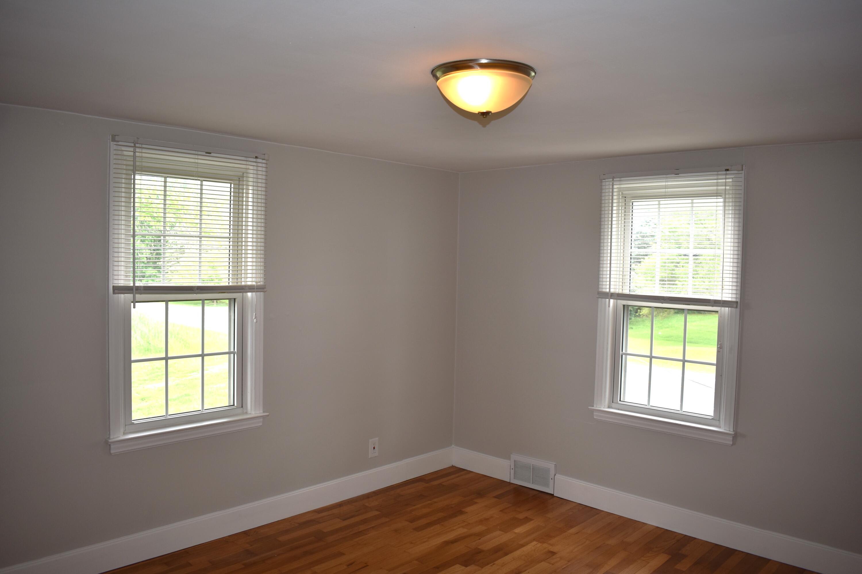 51365 Willow Road Belleville, MI 48111 - Photo 18 of 21 DSC_0029
