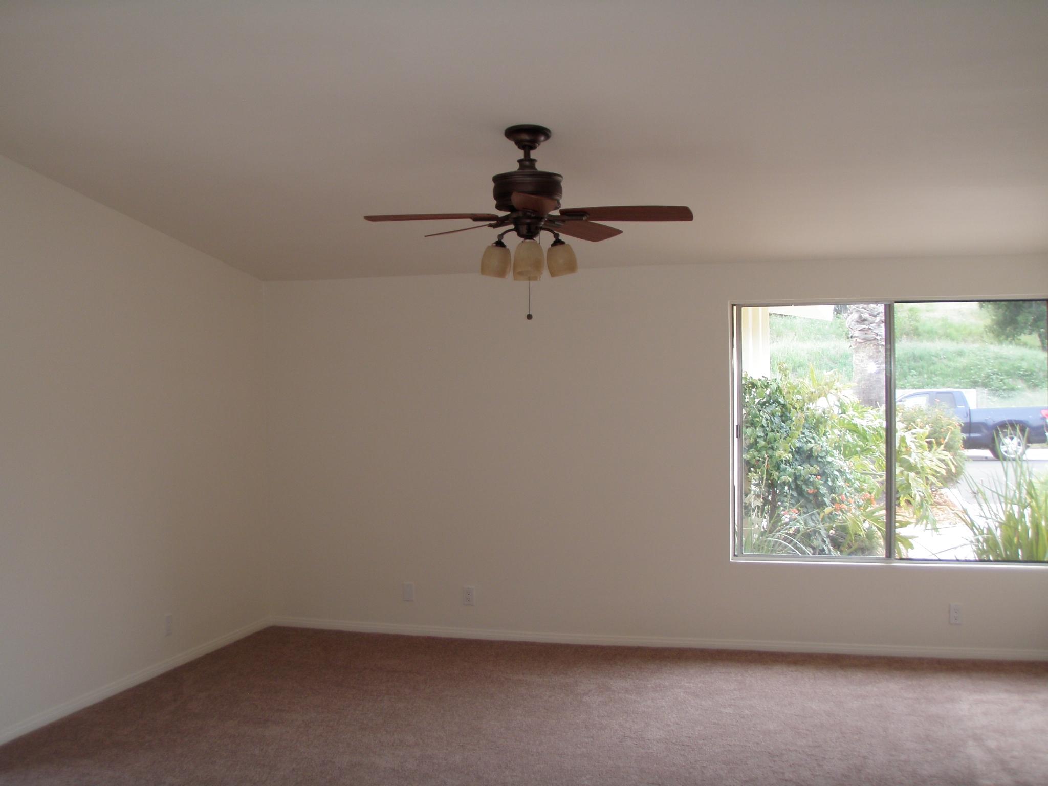 640 Dara Road Goleta, CA 93117 - Photo 5 of 31 Livingroom