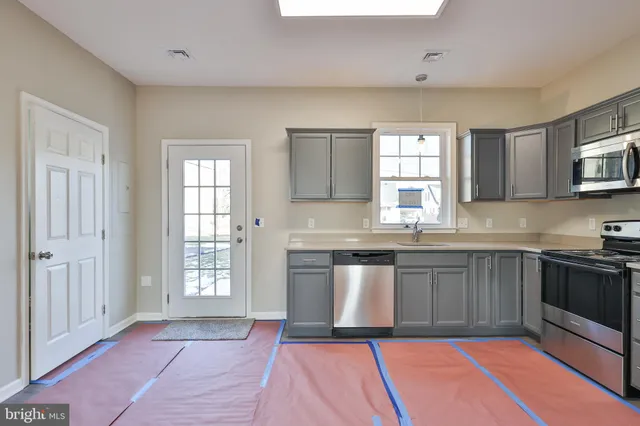 $349,900 | 903 North Graham Street, Allentown, PA 18109