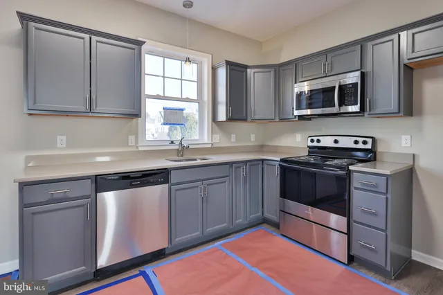 $349,900 | 903 North Graham Street, Allentown, PA 18109