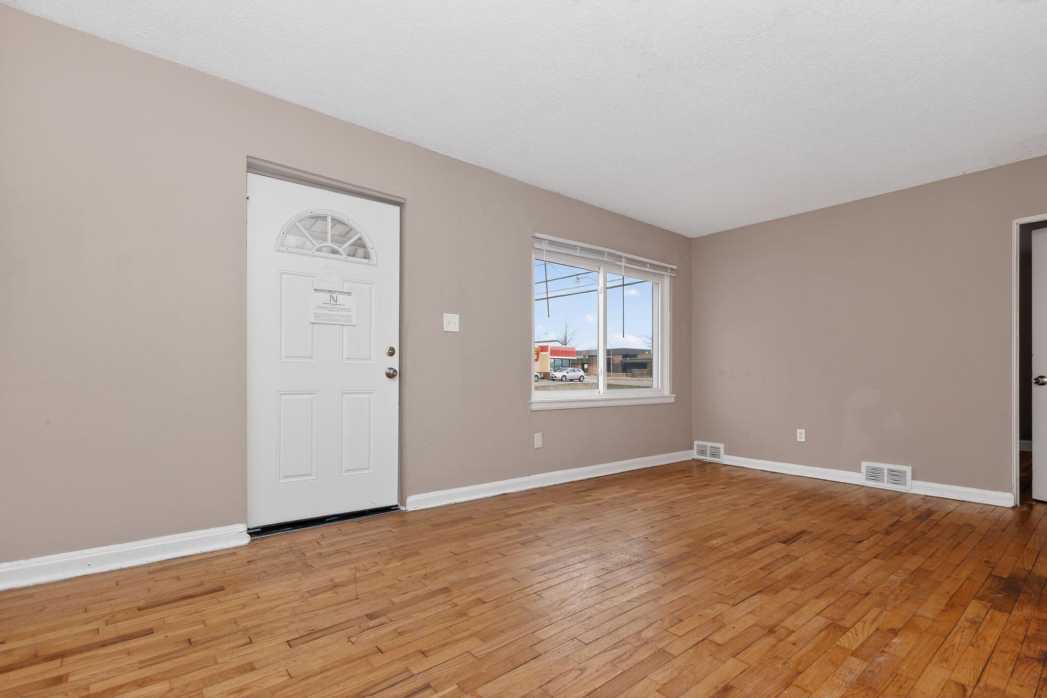 3956 North 75th Street Milwaukee, WI 53216 - Photo 3 of 30 08_3956_N_75th_St_Milwaukee_WI_53216-Foy