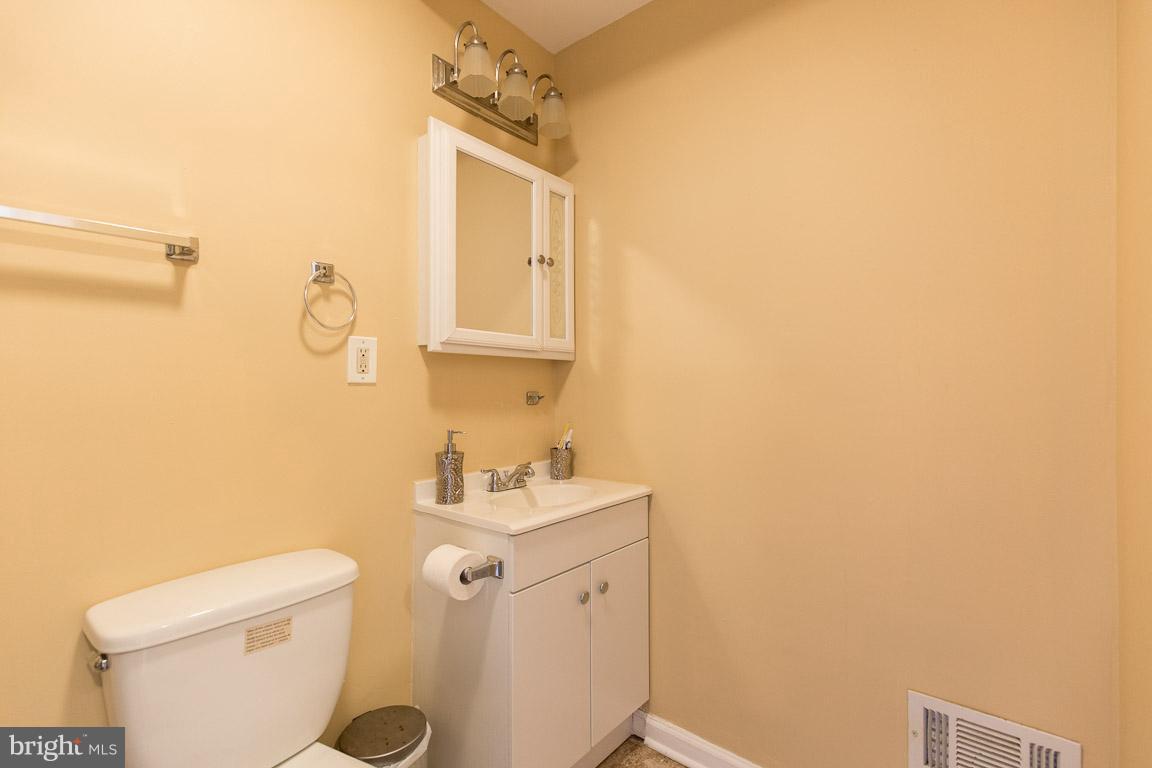 7713 Bender Road Landover, MD 20785 - Photo 14 of 26 Bath